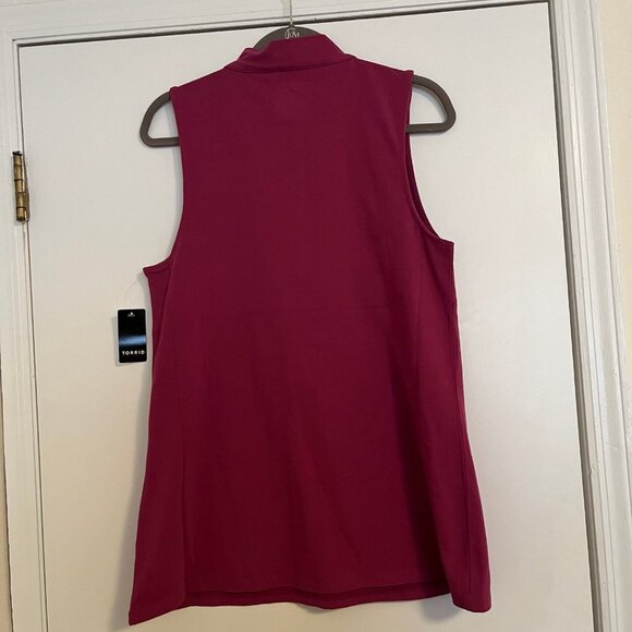 Torrid Size 2 Foxy Mock Neck Zip Up Tank NWT in color berry purple - Picture 5 of 9